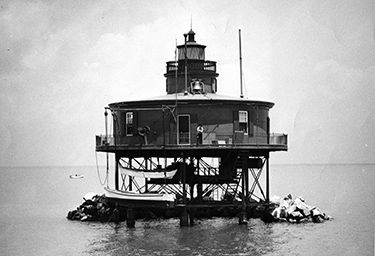 Seven Foot Knoll Lighthouse illuminates life in a screwpile